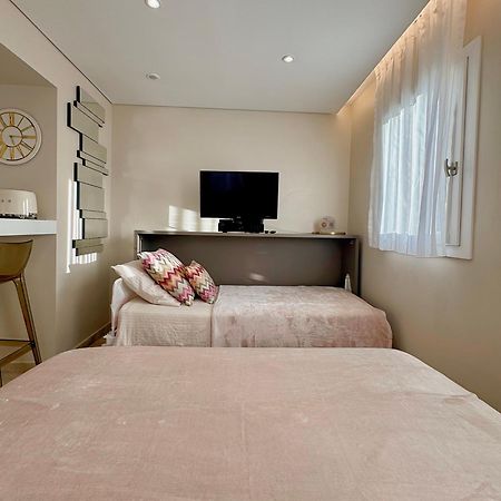 Studio Climatise, Terrasse, Parking Prive, 50M De La Plage Saint-Tropez Exterior photo